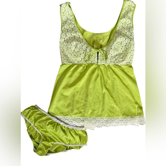 LadyBird Other - 1970’s Vintage Womens’s Chartreuse Floral Lace Camisole Panty Lingerie Set ILGWU